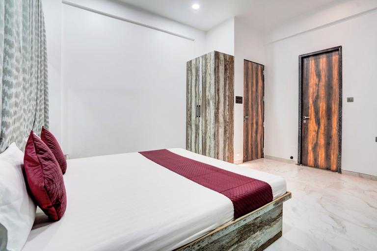 Room 3, DanCenter Villa Viva 5BHK with Pvt Pool, Pune