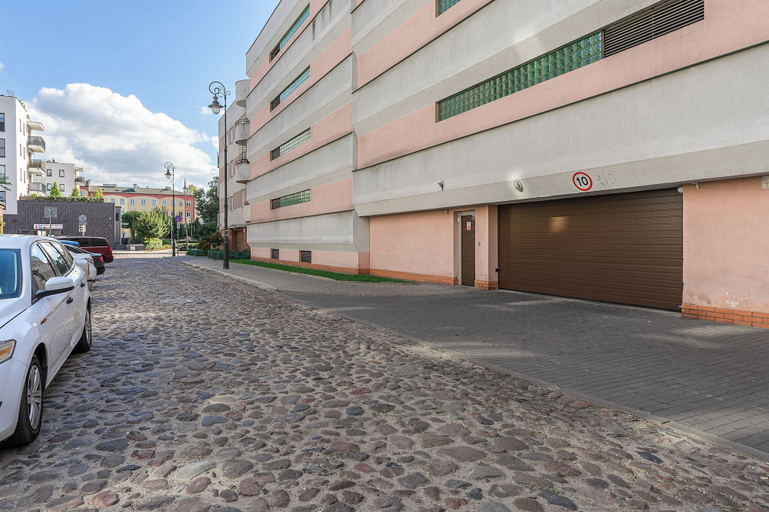 Exterior 2, Lumina 3r Apart w/ AC, Parking, Balcony, Warsaw