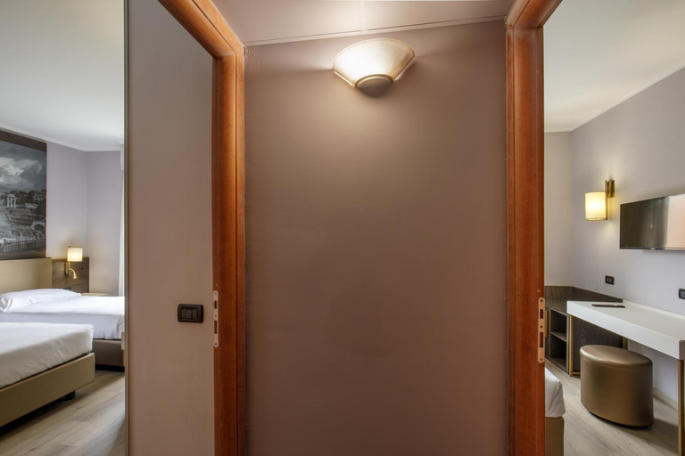 Bedroom 2, Hotel Marc'Aurelio, Rome