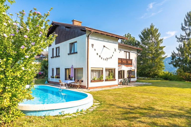 BBQ/picnic area, Villa Evita Vintage House With Pool in Pohorje, Lovrenc na Pohorju
