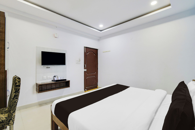 Bedroom 2, Super Townhouse Hitech City Madhapur, Hyderabad