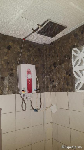 Bathroom 2, Cooper's Beach Resort, Puerto Princesa City