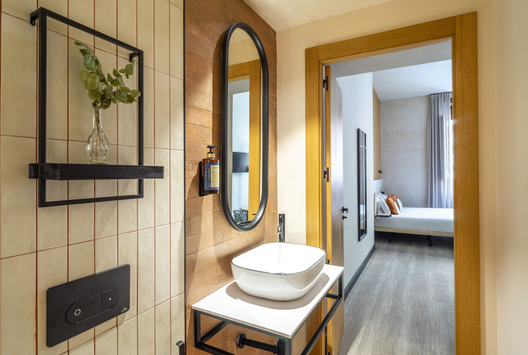 Bathroom 5, Housing Fana by Sharingco, Málaga