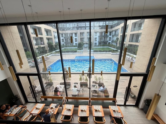Food & Drinks 4, Ebs properties, Accra