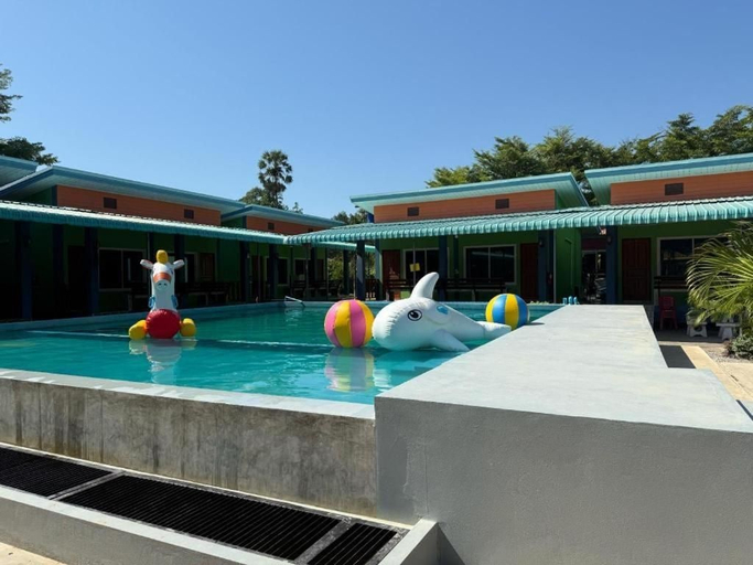 Pool 3, Kwanjai resort, Tha Mai