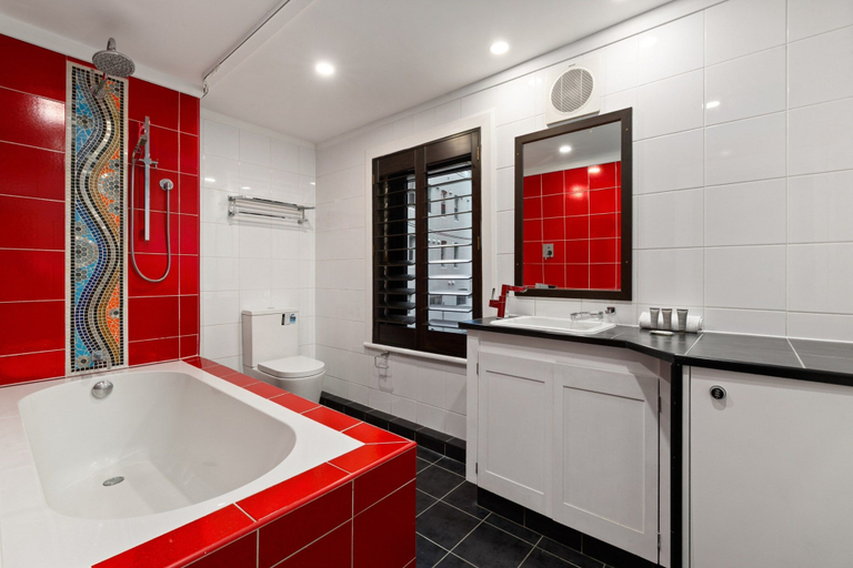 Bathroom 3, Stylish 2-bed House Near Sydney CBD, Sydney