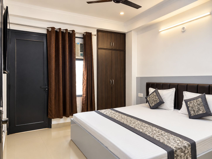 Room 4, Mauryan Stay Near Yashobhoomi, Delhi