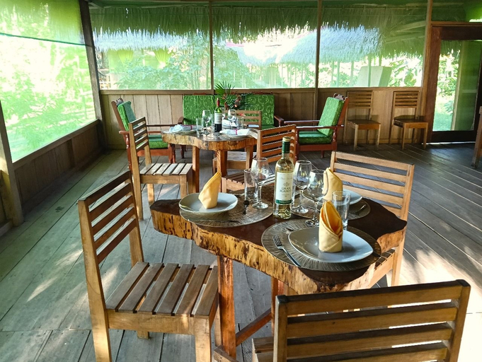 Dining, Amazon Jungle Expeditions Lodge, Maynas