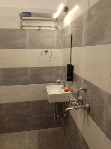 Bathroom 5, Shivansi Residency, Varanasi
