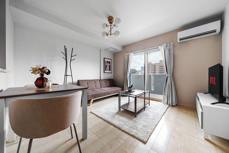 Living area 2, E-US Naebo Station 407, Sapporo