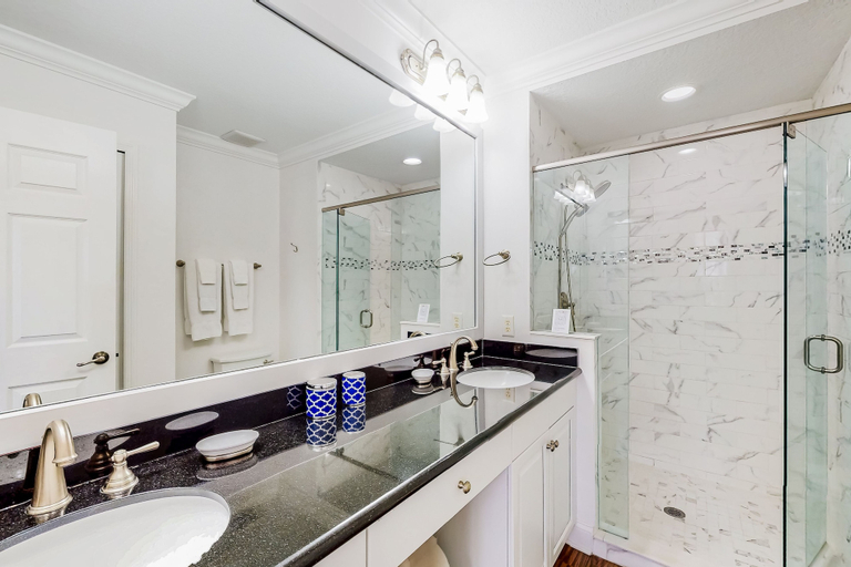 Bathroom 4, Elevated Condo With Wraparound Porch at Reunion, Osceola