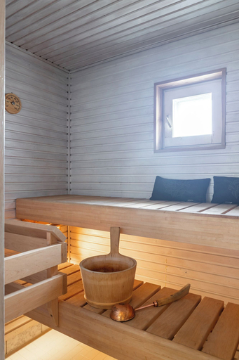 Sauna, 1BR Downtown Apt with Sauna & Balcony, Päijänne Tavastia