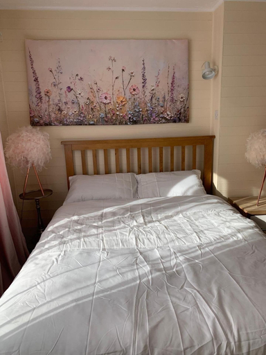 Room 2, Accessible Mobility Friendly Cottage -garden, Pets, Suffolk