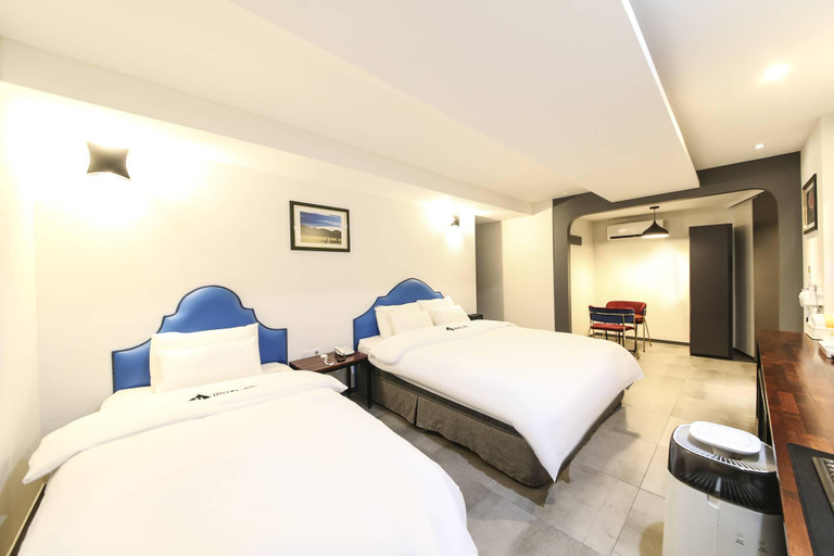 Bedroom 4, Chungju Lie Hotel, Chungju
