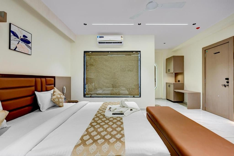 Room 5, Hotel Lee Fortune, Gandhinagar