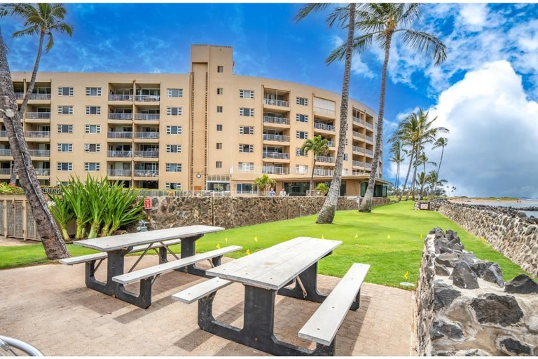 Outdoor dining 4, Menehune Shores #321 2 Bedroom Condo, Maui