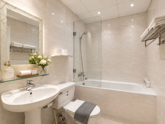 Bathroom 5, KAS Elegance Hotel, District 1