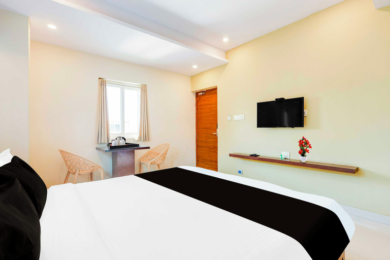 Room 2, Townhouse Oak Dwarka Nagar Ramatalkies, Visakhapatnam