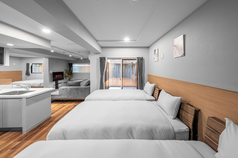 Room 2, NOBLE 202, Sapporo