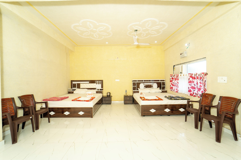 Room 2, Omji Ashram - Ramayanam, Faizabad