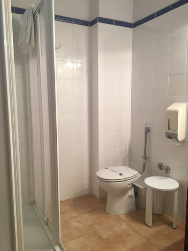 Bathroom 3, Hostal Monasterio de Valvanera, La Rioja