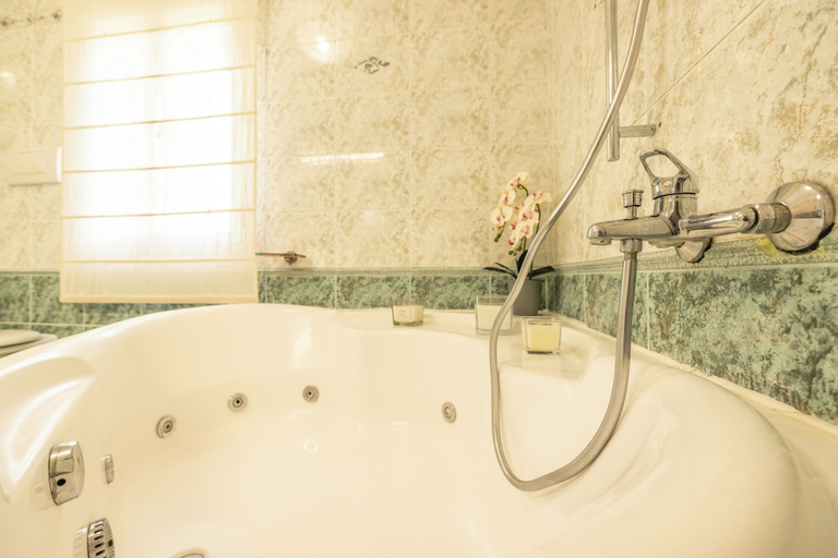 Bathroom 4, Residenza Querciole, Livorno