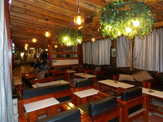 Dining 3, Warmers Hotel, Busiiro