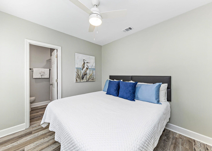 Room 3, Bay-view 5BR Gulf Shores Home, Sleeps 12, and Easy Beach Access, Baldwin