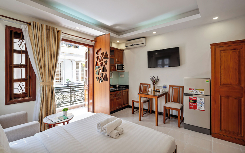 In-room dining 4, We Home Bui Vien, Ho Chi Minh City
