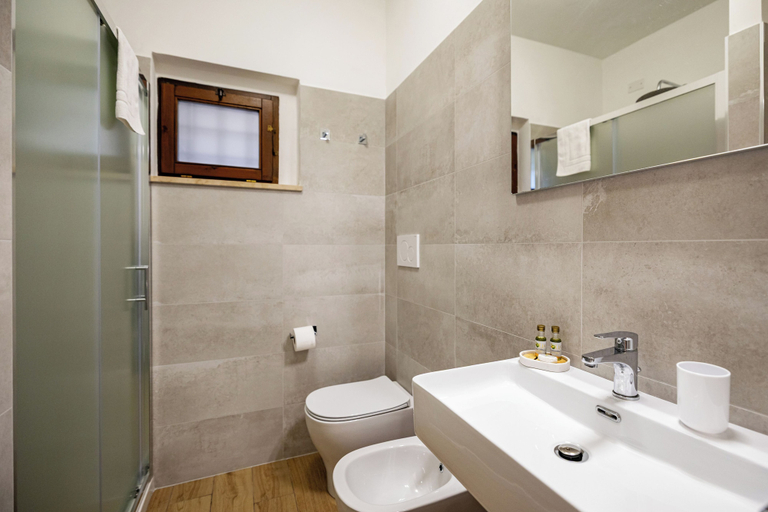 Bathroom 3, Agriturismo La Corte dei Cavalieri, Perugia
