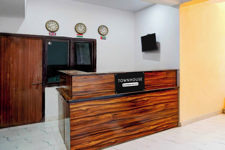 Lobby 2, Super Townhouse Matiyari, Lucknow