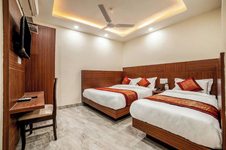 Room 2, Hotel Shiv Anand House New Delhi, Delhi