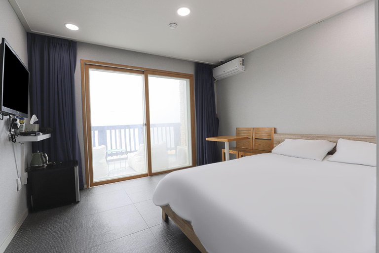 Bedroom 3, Goseong Obbawi, Goseong