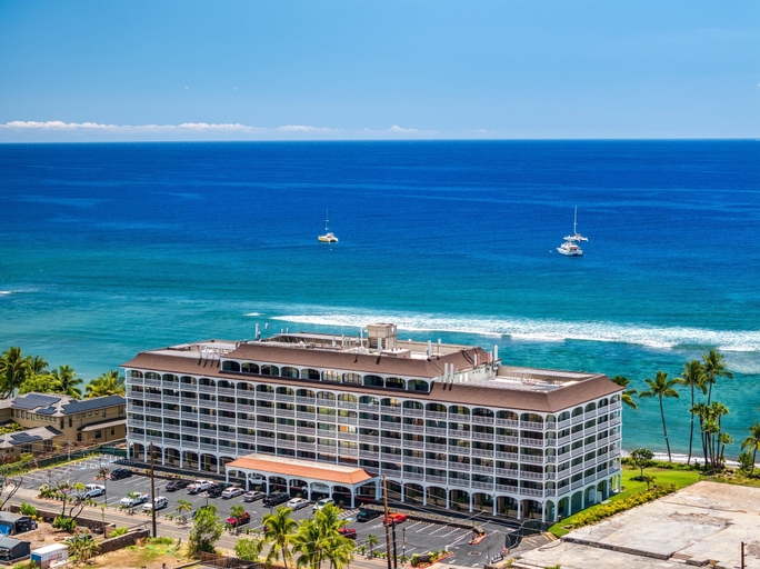 Interior 5, Summer Sale! Charming Studio With Mountain Views - Lahaina Shores 322, Maui