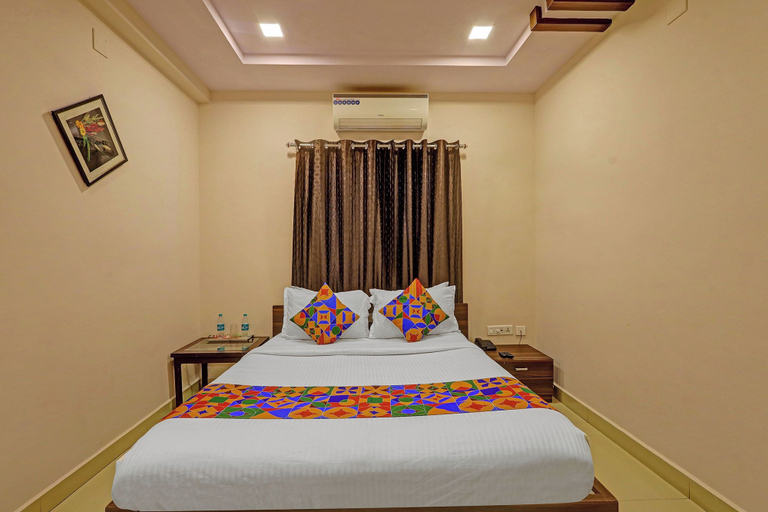 Room 3, FabHotel Gold Guest House, Chennai