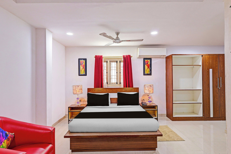 Room 3, Townhouse Seethammadhara Junction, Visakhapatnam
