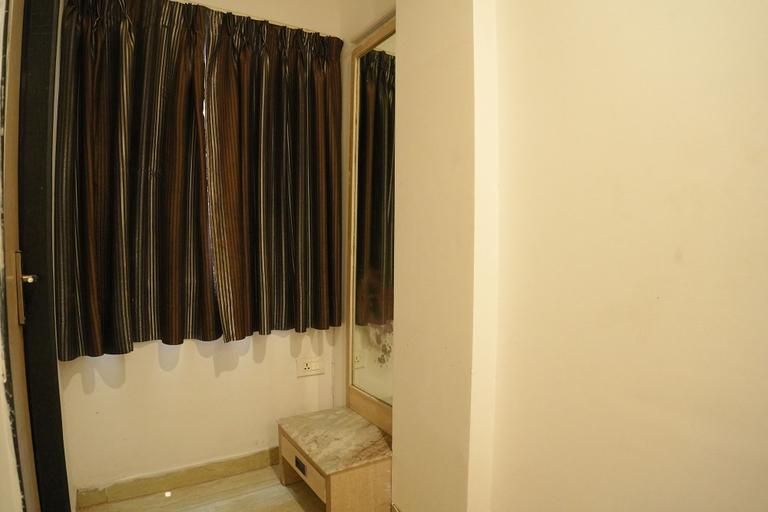 Others 5, Hotel Smriti Star, Bhopal