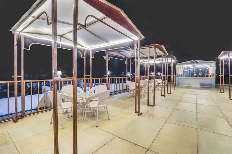 Outdoor dining 4, Palette Fort View Hotel by CheckIn, Bidar