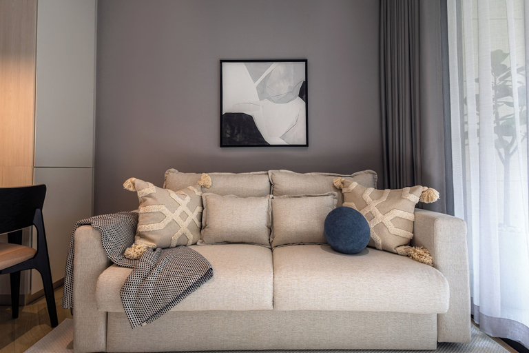 Room 2, Bang Tao - Spacious Private Balcony, Phuket Island