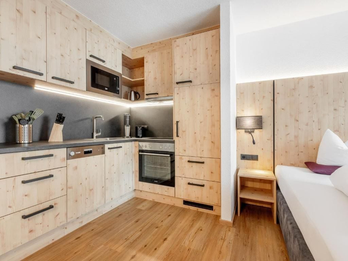 Others 5, Apart SunAlpin, Imst