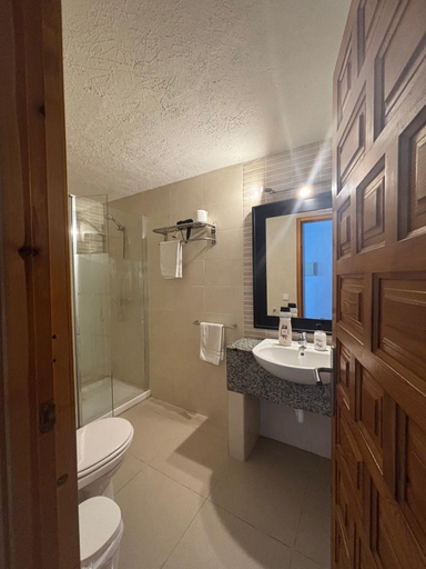 Bathroom 4, es grop apartamentos, Baleares