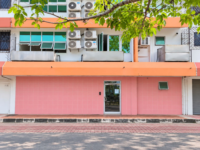 Exterior & Views 5, Red Tomato Hotel, Labuan