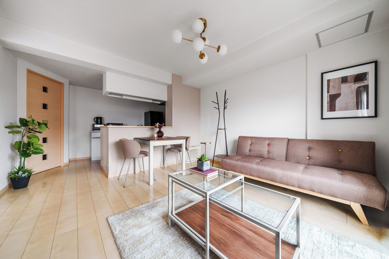 Living area 3, E-US Naebo Station 407, Sapporo