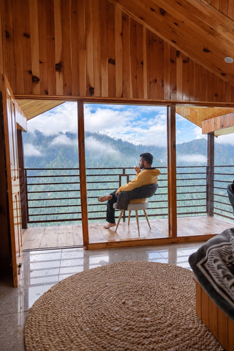 Property grounds 4, Nesto Stay and Cafe, Kullu