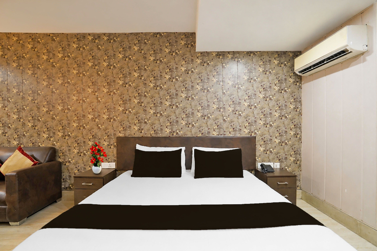 Room 3, Townhouse Oak ONGC Crossway, Dehradun