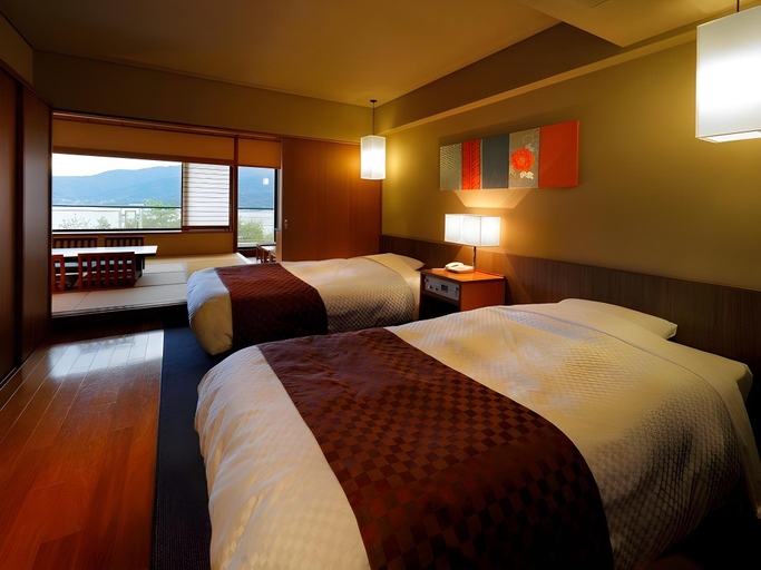 Bedroom 3, Aki Grand Hotel, Hatsukaichi
