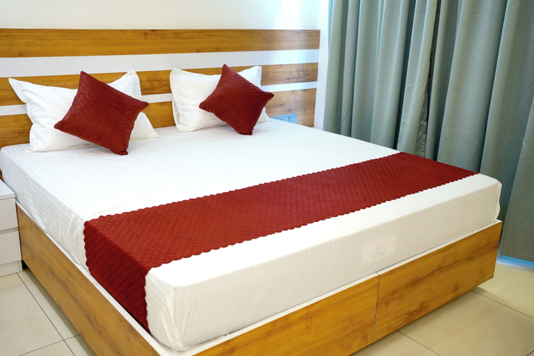 Room 1, Hotel Hyden Park, Ernakulam