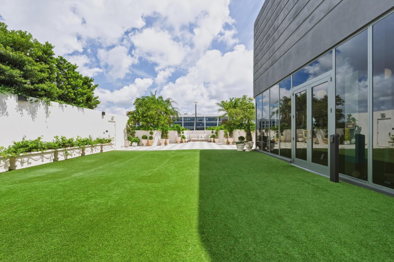 Interior 5, Luxury Wynwood Studio: Walk to Art, Dining & Nightlife, Miami-Dade