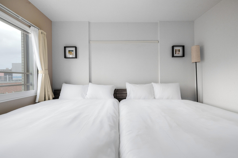 Room 4, E-US Naebo Station 407, Sapporo