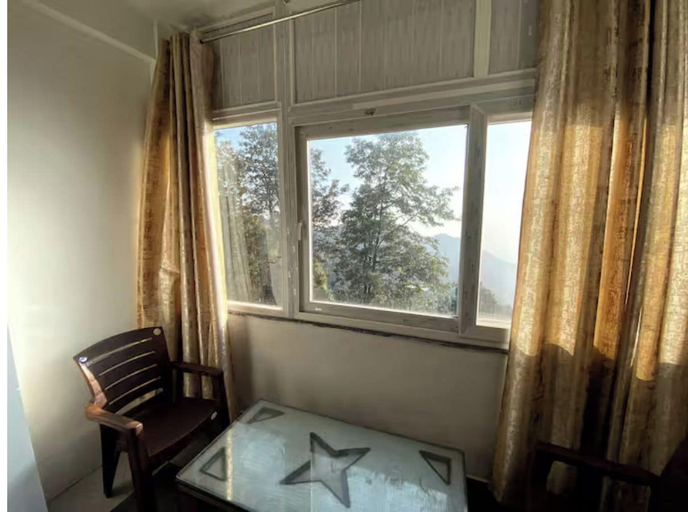 Interior, Nona Shona Chill Point Cafe, Dehradun